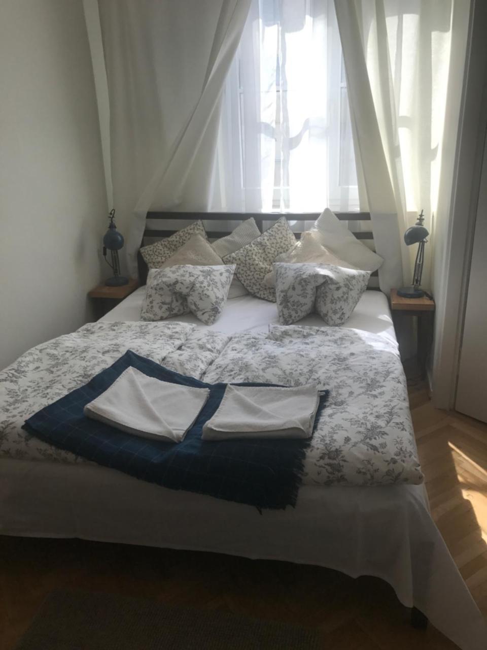 דירות ורשה Stare Miasto Miodowa 26 מראה חיצוני תמונה